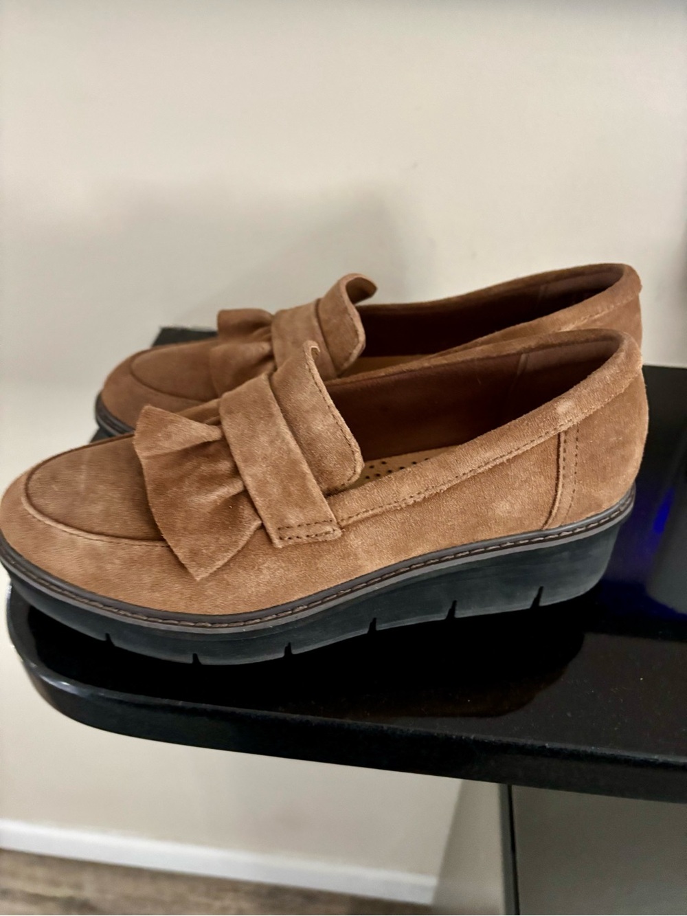 Clarks Tan Suede Bow Loafers for Women